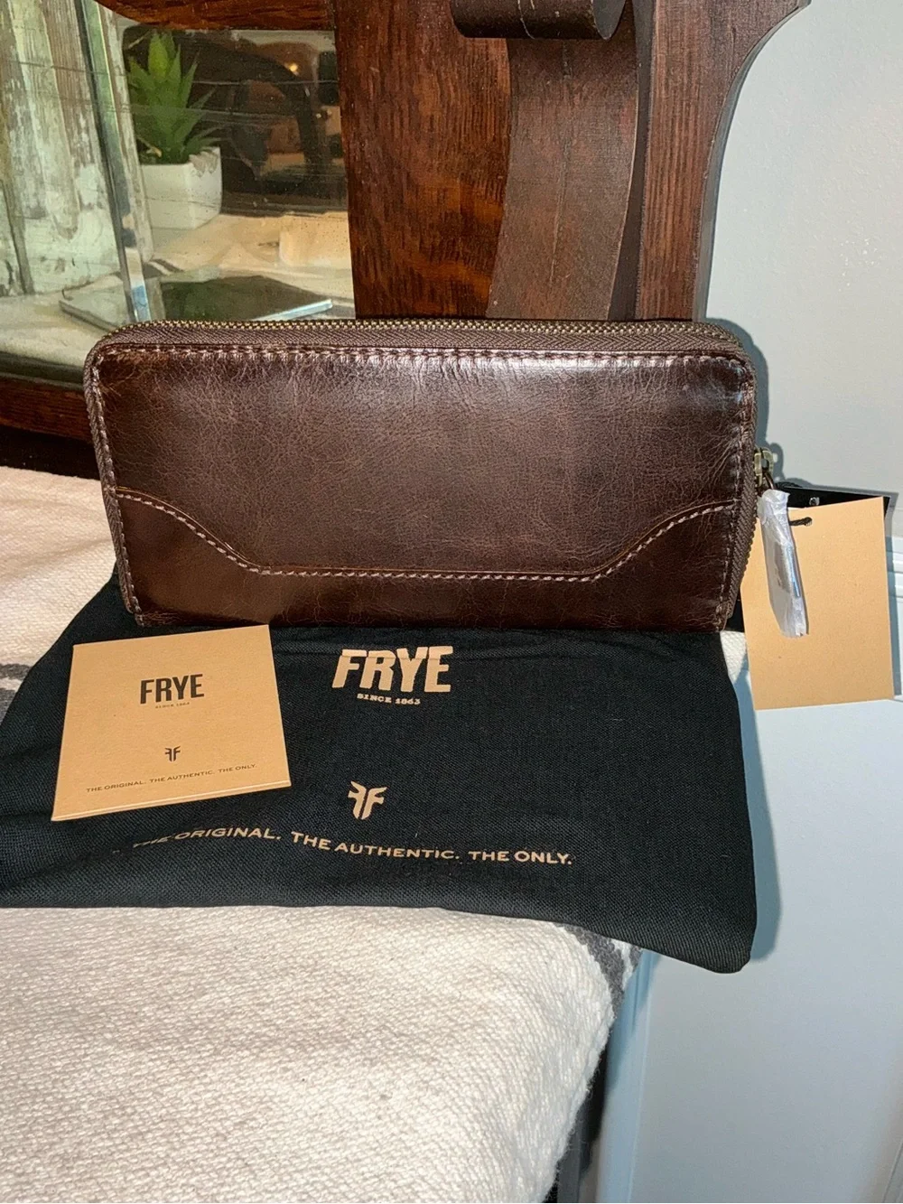 NWT Frye Leather Melissa Zip Around Wallet Dark Brown Retail $158
